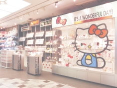 「HELLO KITTY with Bling Me!」渋谷109-②店